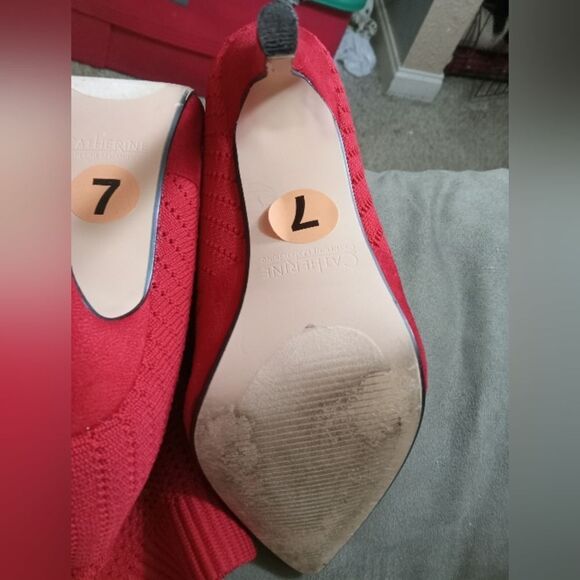 Vibrant Red Knit 4" stiletto fashion boots. - Picture 5 of 6